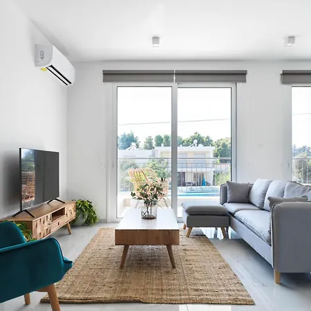 Alexis Court 301 Apartment *